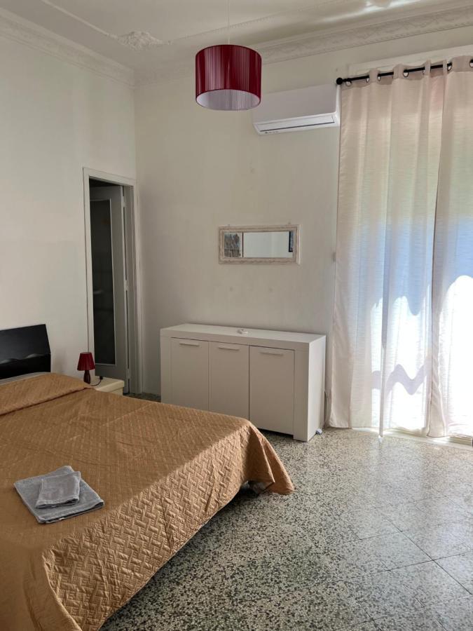 Holiday Mondello Exterior foto